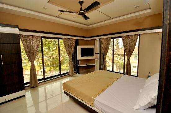 furnished-room